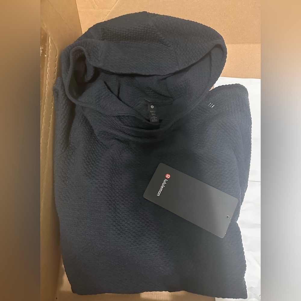 NWT!! Men’s Lululemon Textured Double Knit Hoodie